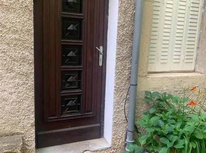 Studio Paisible Proche Du Centre-ville Διαμέρισμα